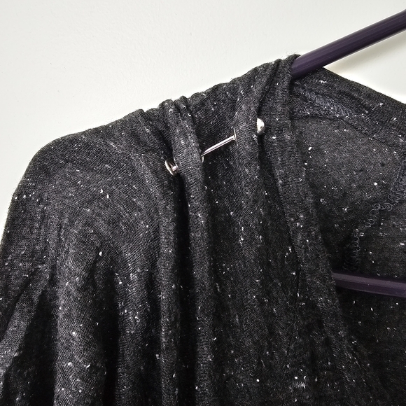 Isabel Marant t-shirt with unique metal hardware - Picture 2 of 5